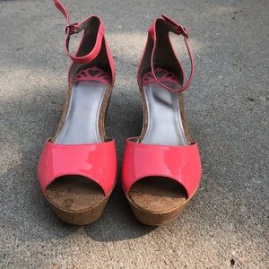 Coral wedge heel